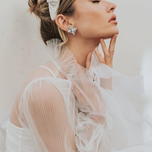 Untamed Petals - Vogue Tulle Overlay - Medium | Bridal Tulle Overlay - Picture 6 of 7